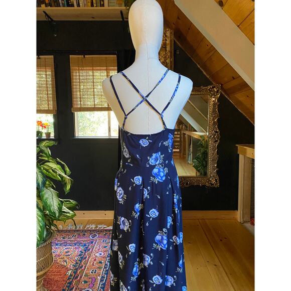 Midi 90s Dress - Picture 7 of 9